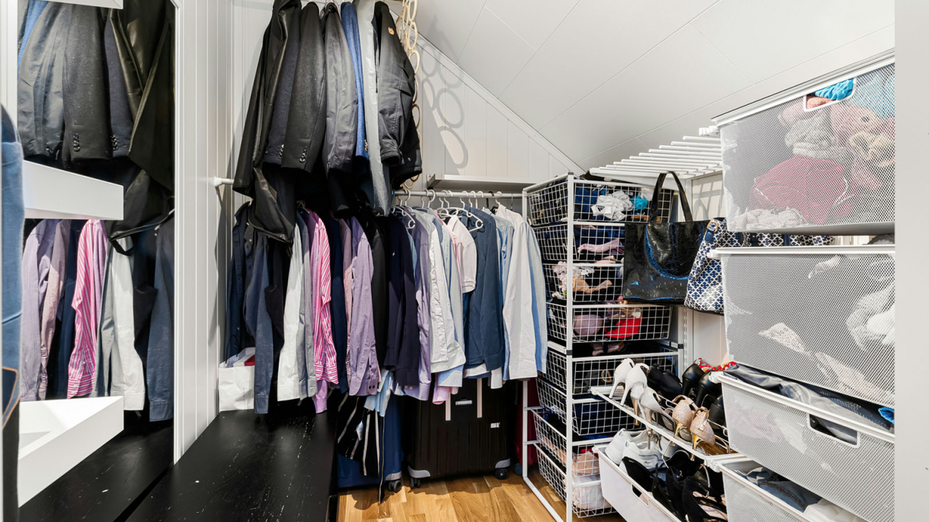 wardrobe